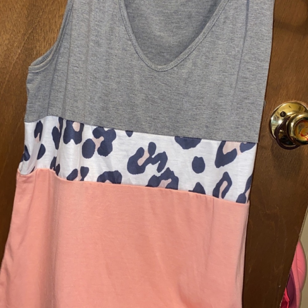 Tank top - Picture 2 of 3